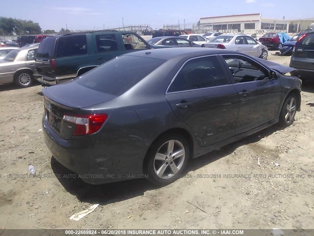 4T1BF1FK1CU010776 - 2012 TOYOTA CAMRY SE/LE/XLE 灰色 照片 4