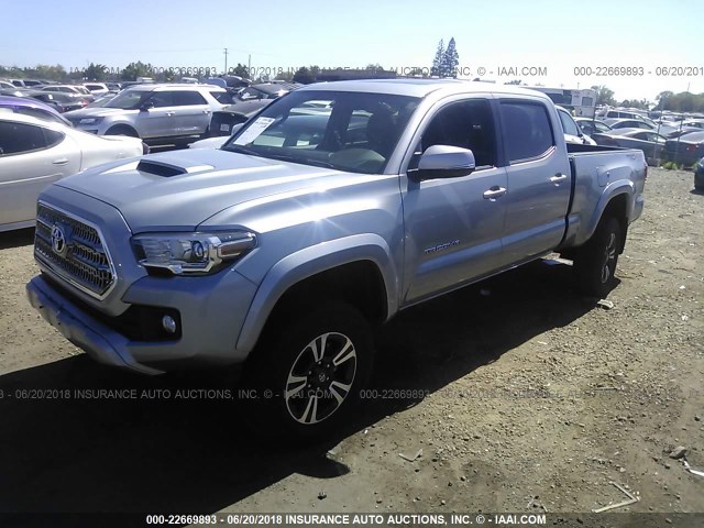 3TMDZ5BN4HM021861 - 2017 TOYOTA TACOMA DBL CAB/SR5/TRD SPORT/OR SILVER photo 2