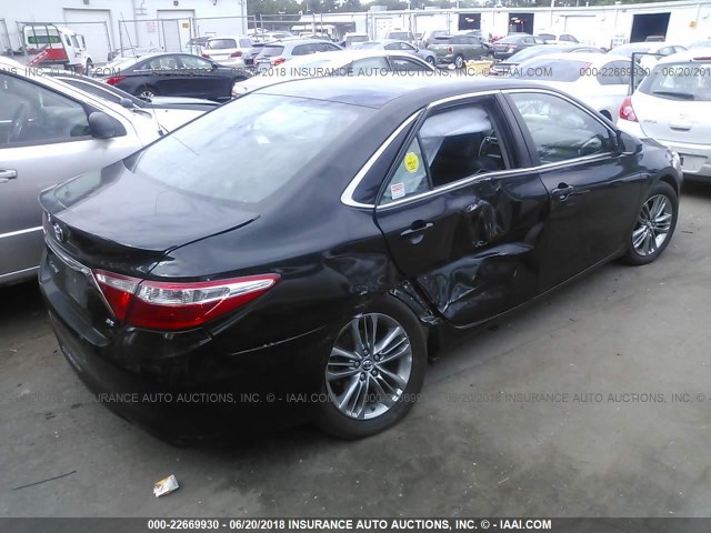 4T1BF1FK6FU009689 - 2015 TOYOTA CAMRY LE/XLE/SE/XSE 黑色 照片 4