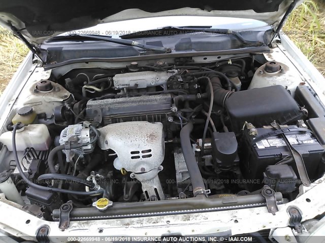 JT2BG22K0Y0468054 - 2000 TOYOTA CAMRY CE/LE/XLE თეთრი ფოტო 10
