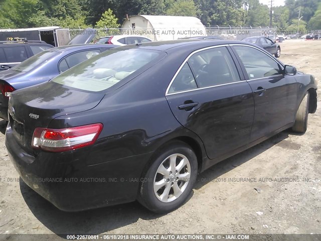 4T1BF3EKXBU142673 - 2011 TOYOTA CAMRY SE/LE/XLE BLACK photo 4