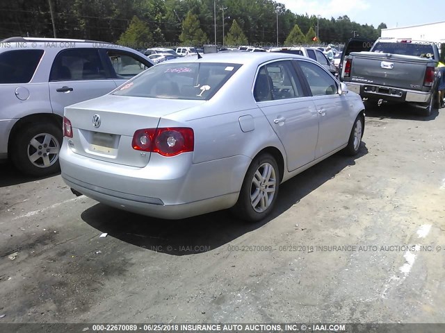 3VWEF71K07M201916 - 2007 VOLKSWAGEN JETTA WOLFSBURG 银色 照片 4