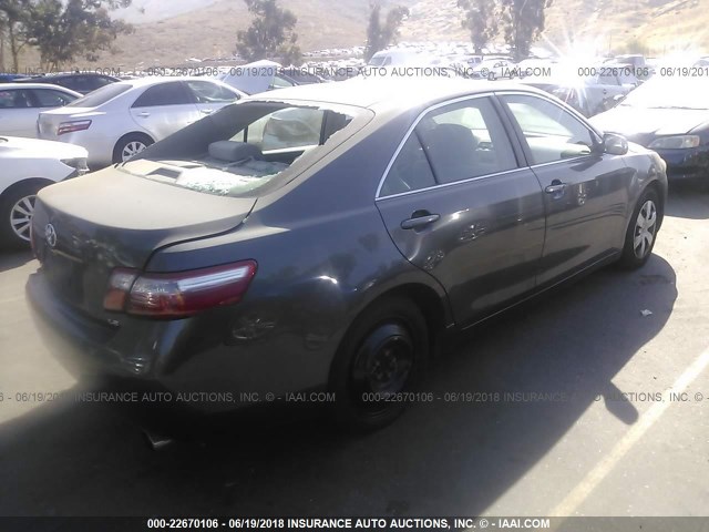 4T4BE46K09R127526 - 2009 TOYOTA CAMRY SE/LE/XLE GRAY photo 4