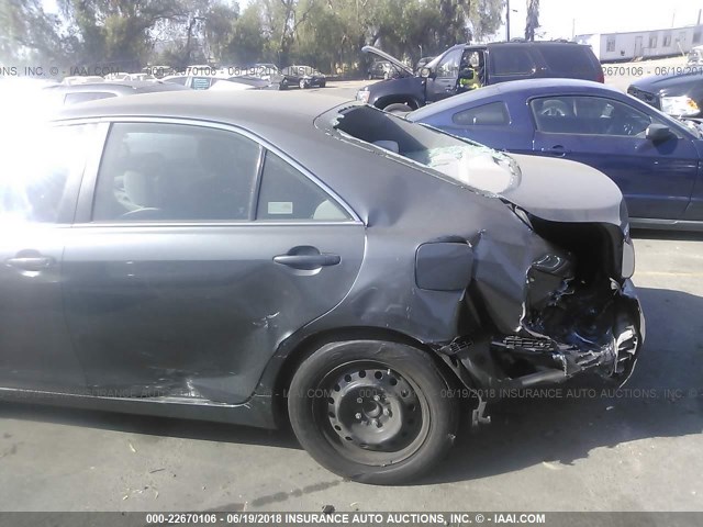 4T4BE46K09R127526 - 2009 TOYOTA CAMRY SE/LE/XLE 灰色 照片 6