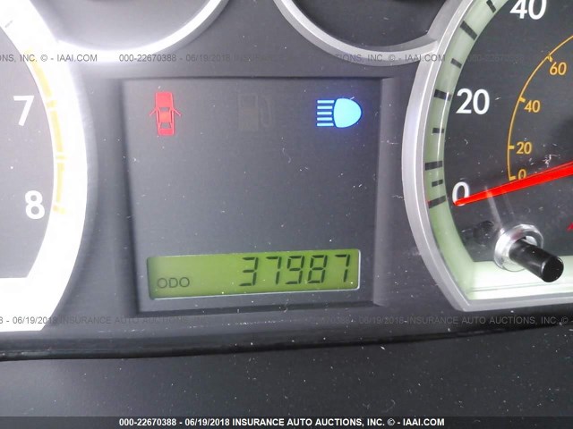 KL1TG5DEXAB106142 - 2010 CHEVROLET AVEO LT GRAY photo 7