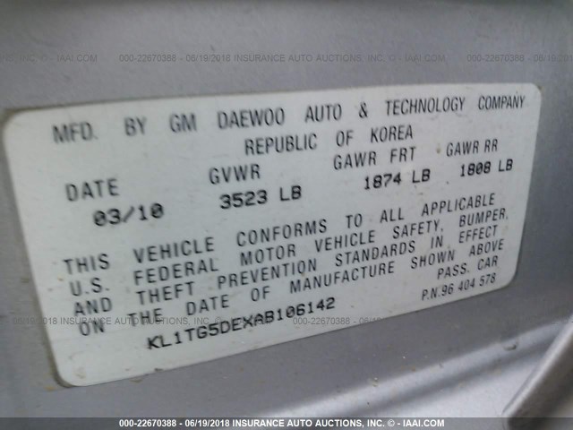 KL1TG5DEXAB106142 - 2010 CHEVROLET AVEO LT GRAY photo 9