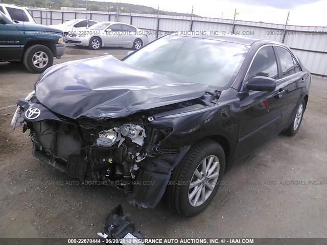 4T4BF3EK6BR158097 - 2011 TOYOTA CAMRY SE/LE/XLE შავი ფოტო 2