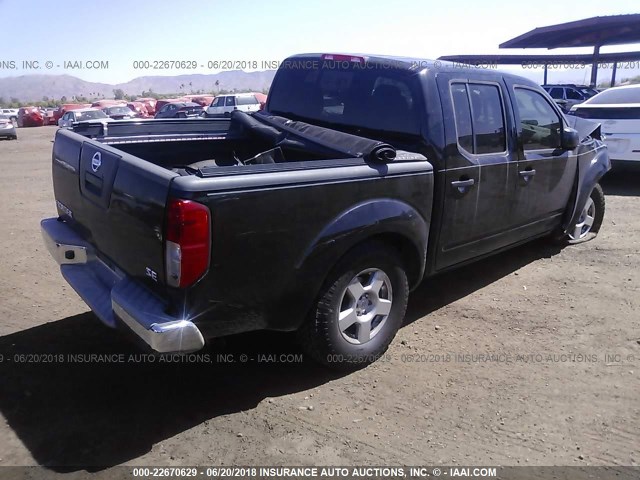 1N6AD07UX8C429784 - 2008 NISSAN FRONTIER CREW CAB LE/CREW CAB SE/C BLACK photo 4