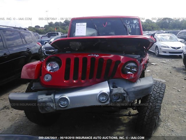 1C4BJWEG3FL660782 - 2015 JEEP WRANGLER UNLIMITE SAHARA RED photo 6