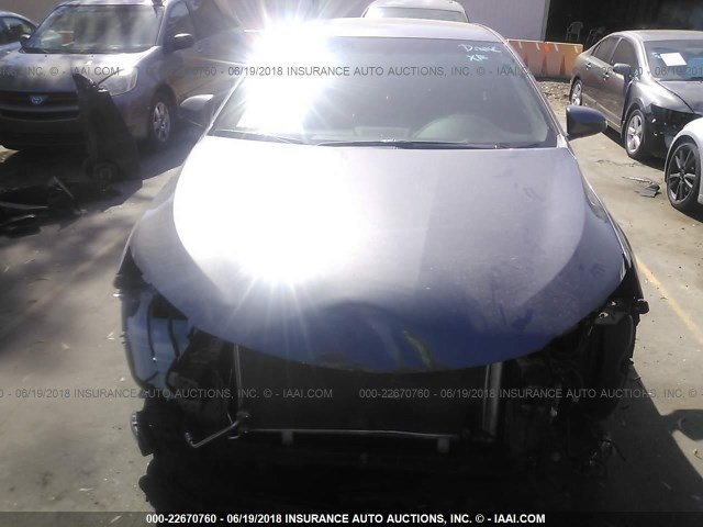 4T1BF1FK5HU393631 - 2017 TOYOTA CAMRY LE/XLE/SE/XSE GRAY photo 6