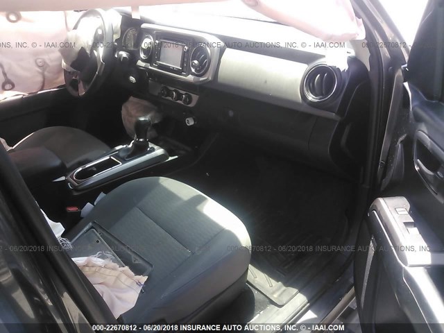 5TFAZ5CN1GX013744 - 2016 TOYOTA TACOMA DBL CAB/SR5/TRD SPORT/OR GRAY photo 5