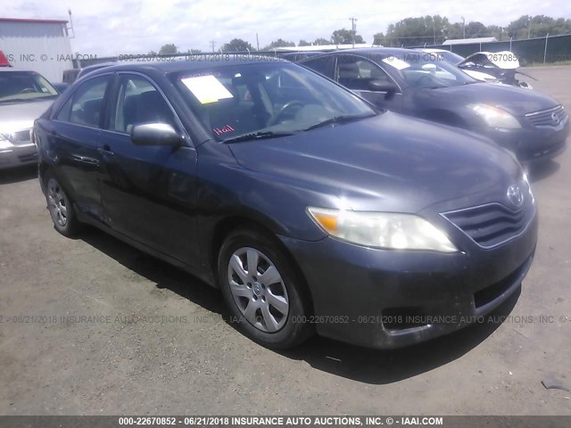 4T1BF3EK0AU023089 - 2010 TOYOTA CAMRY SE/LE/XLE 灰色 照片 1