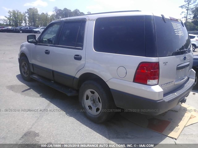 1FMPU14WX4LA94492 - 2004 FORD EXPEDITION XLS SILVER photo 3