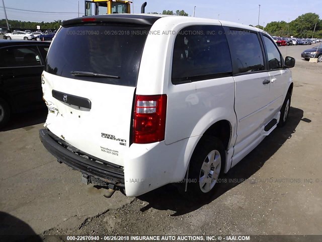 2D4RN4DE9AR155310 - 2010 DODGE GRAND CARAVAN SE WHITE photo 4