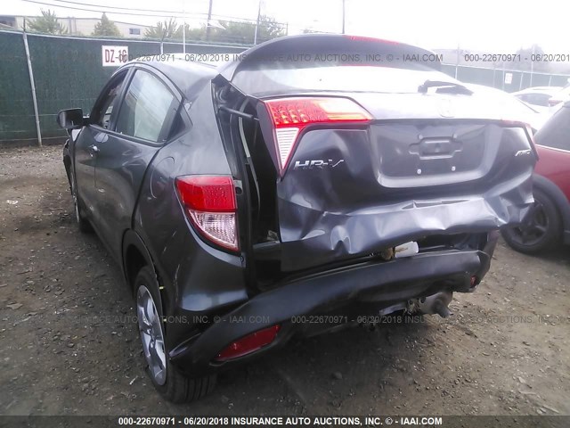 3CZRU6H38JG710185 - 2018 HONDA HR-V LX GRAY photo 3