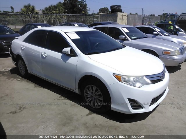 4T1BF1FK5CU122092 - 2012 TOYOTA CAMRY SE/LE/XLE 白色 照片 1