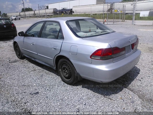 1HGCF86642A051750 - 2002 HONDA ACCORD VALUE SILVER photo 3