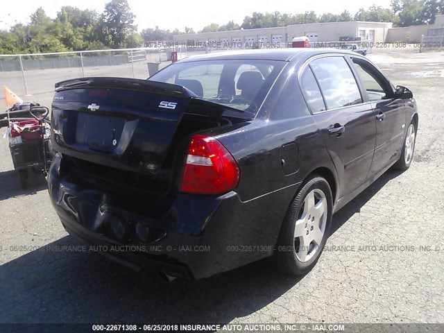 1G1ZW53116F231625 - 2006 CHEVROLET MALIBU SS BLACK photo 4