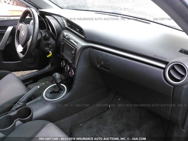 JTKJF5C74E3082984 - 2014 TOYOTA SCION TC 灰色 照片 5