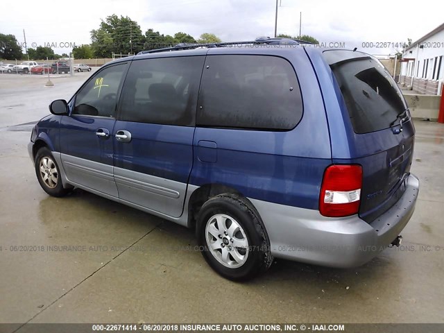 KNDUP131246579924 - 2004 KIA SEDONA EX/LX BLUE photo 3