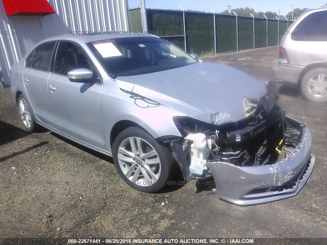 3VWLA7AJ0FM293220 - 2015 VOLKSWAGEN JETTA TDI SILVER photo 1