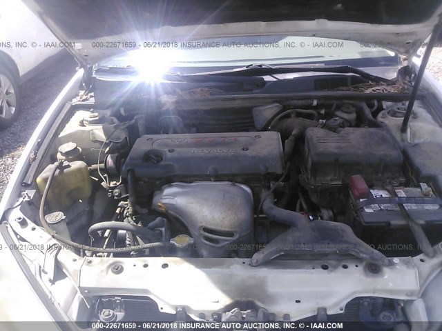 JTDBE32K820018310 - 2002 TOYOTA CAMRY LE/XLE/SE თეთრი ფოტო 10