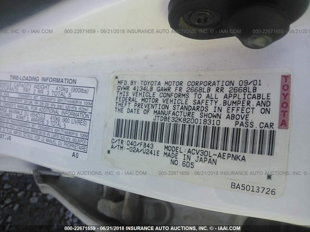 JTDBE32K820018310 - 2002 TOYOTA CAMRY LE/XLE/SE თეთრი ფოტო 9