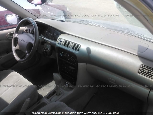 1Y1SK52872Z401784 - 2002 CHEVROLET GEO PRIZM LSI BLACK photo 5