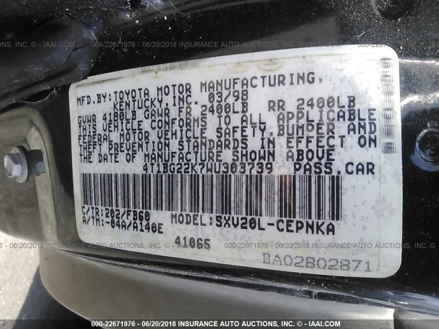 4T1BG22K7WU303739 - 1998 TOYOTA CAMRY CE/LE/XLE BLACK photo 9