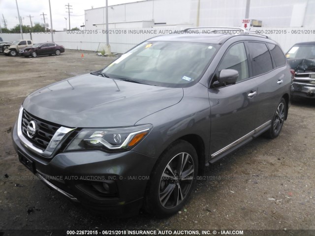 5N1DR2MN0HC610561 - 2017 NISSAN PATHFINDER S/SV/SL/PLATINUM GRAY photo 2