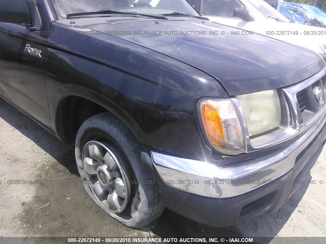1N6DD26S5YC437798 - 2000 NISSAN FRONTIER KING CAB XE BLACK photo 6