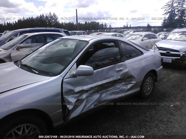 JH4DC4352WS003842 - 1998 ACURA INTEGRA LS SILVER photo 6