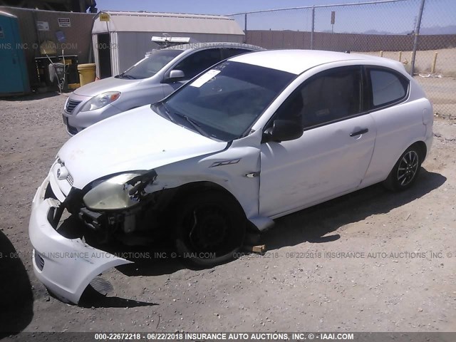 KMHCM36C17U047637 - 2007 HYUNDAI ACCENT GS WHITE photo 2