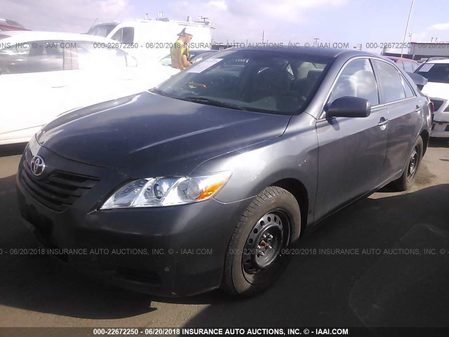4T1BE46K47U652063 - 2007 TOYOTA CAMRY NEW GENERAT CE/LE/XLE/SE GRAY photo 2