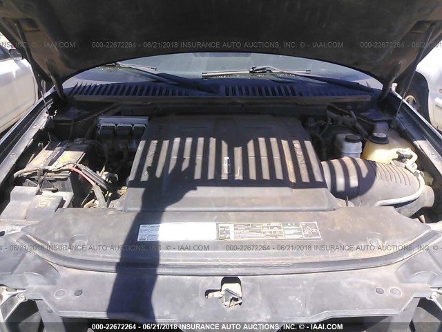 5LMFU27536LJ25862 - 2006 LINCOLN NAVIGATOR შავი ფოტო 10