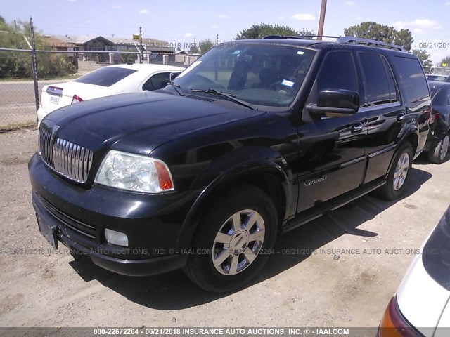 5LMFU27536LJ25862 - 2006 LINCOLN NAVIGATOR შავი ფოტო 2