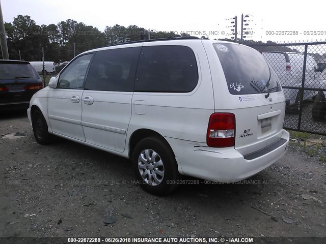 KNDUP132956738061 - 2005 KIA SEDONA EX/LX WHITE photo 3