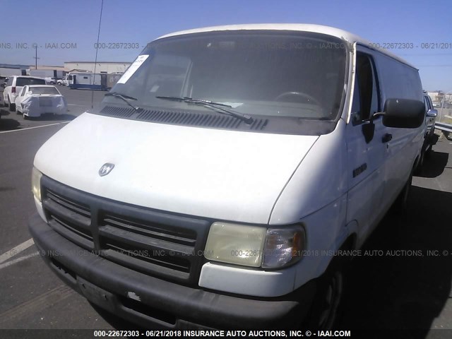 2B7GB11X8RK140836 - 1994 DODGE RAM VAN B150 WHITE photo 2