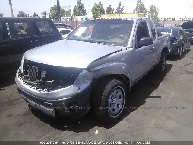 1N6BD06T65C457610 - 2005 NISSAN FRONTIER KING CAB XE SILVER photo 2