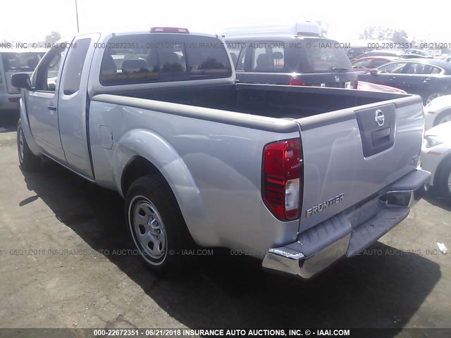 1N6BD06T65C457610 - 2005 NISSAN FRONTIER KING CAB XE SILVER photo 3
