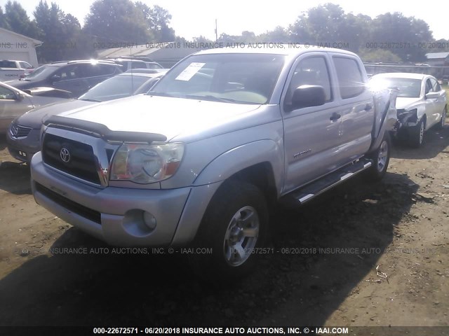 3TMJU62N67M040398 - 2007 TOYOTA TACOMA DOUBLE CAB PRERUNNER SILVER photo 2