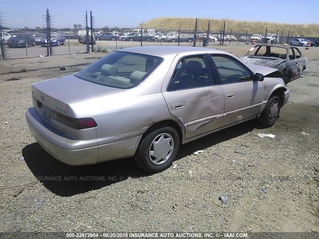 4T1BG22K7XU406435 - 1999 TOYOTA CAMRY CE/LE/XLE 金色 照片 4
