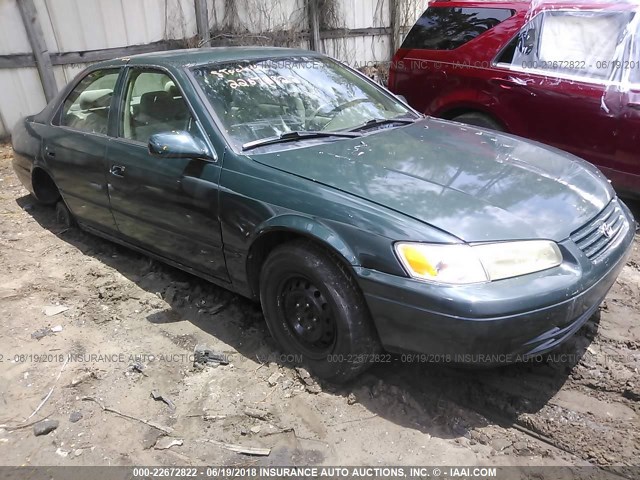 4T1BG22K4VU821287 - 1997 TOYOTA CAMRY CE/LE/XLE 绿色 照片 1