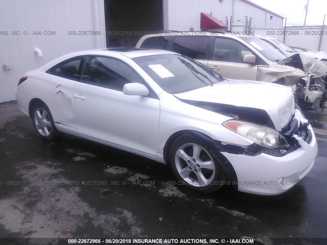 4T1CA30P44U015085 - 2004 TOYOTA CAMRY SOLARA SE/SLE WHITE photo 1