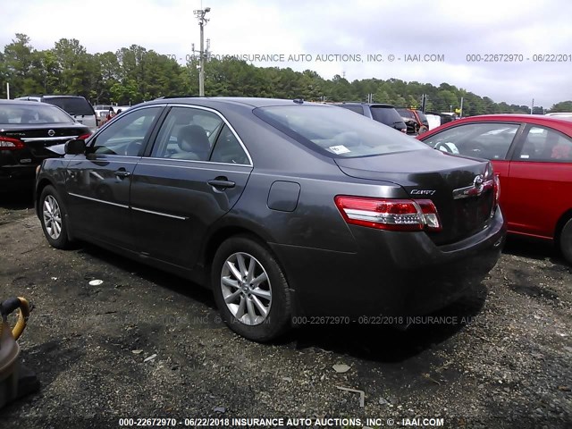 4T1BK3EKXBU631747 - 2011 TOYOTA CAMRY SE/LE/XLE 灰色 照片 3