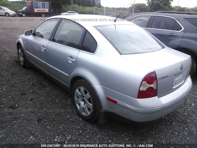 WVWRH63B93P285843 - 2003 VOLKSWAGEN PASSAT GLX 银色 照片 3