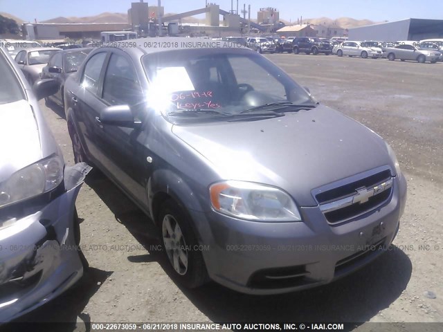 KL1TD56607B065608 - 2007 CHEVROLET AVEO LS SILVER photo 1