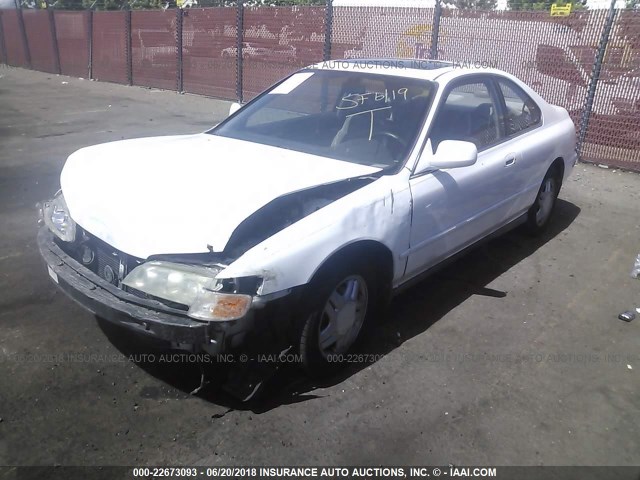 1HGCD7256TA027433 - 1996 HONDA ACCORD EX/EX-R WHITE photo 2