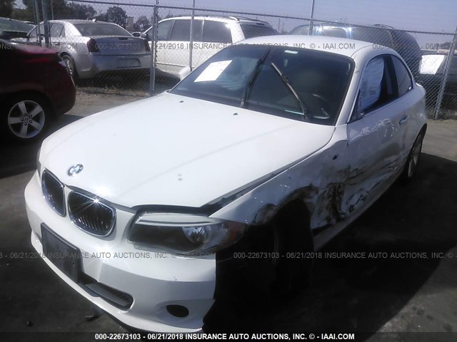 WBAUP9C57CVL91550 - 2012 BMW 128 I WHITE photo 2