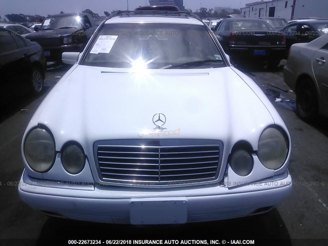 WDBJH65F5XA851002 - 1999 MERCEDES-BENZ E 320 WHITE photo 10